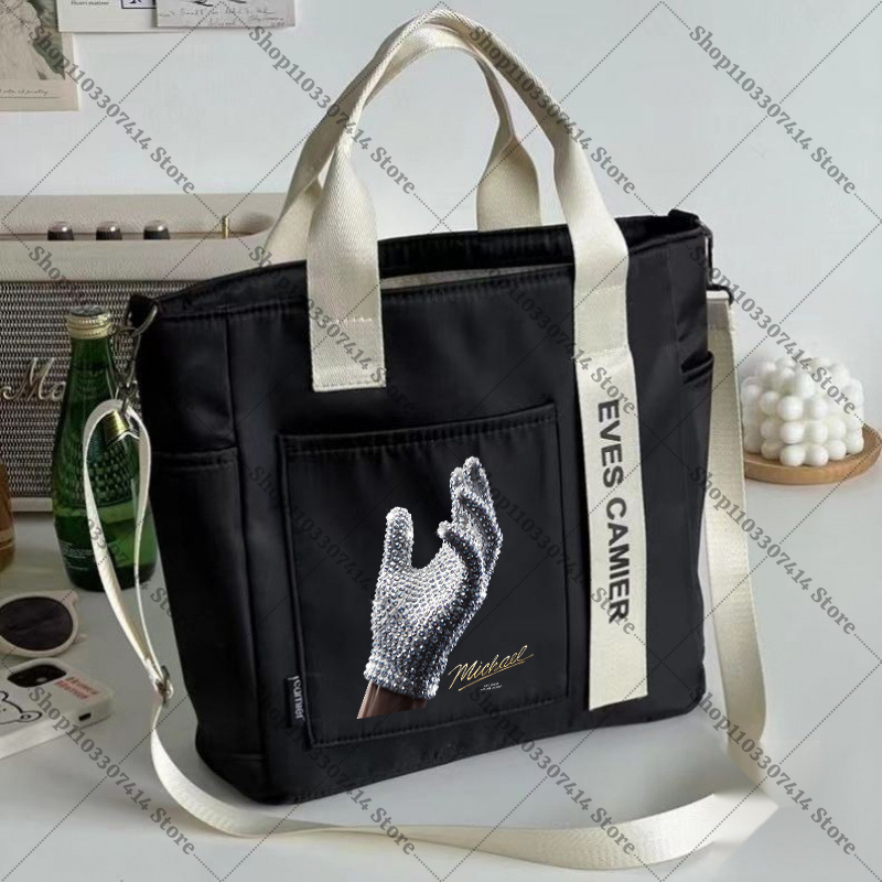 Anime Tote Bag - حقيبة يد نسائية عصرية، إكسسوارات، حقيبة