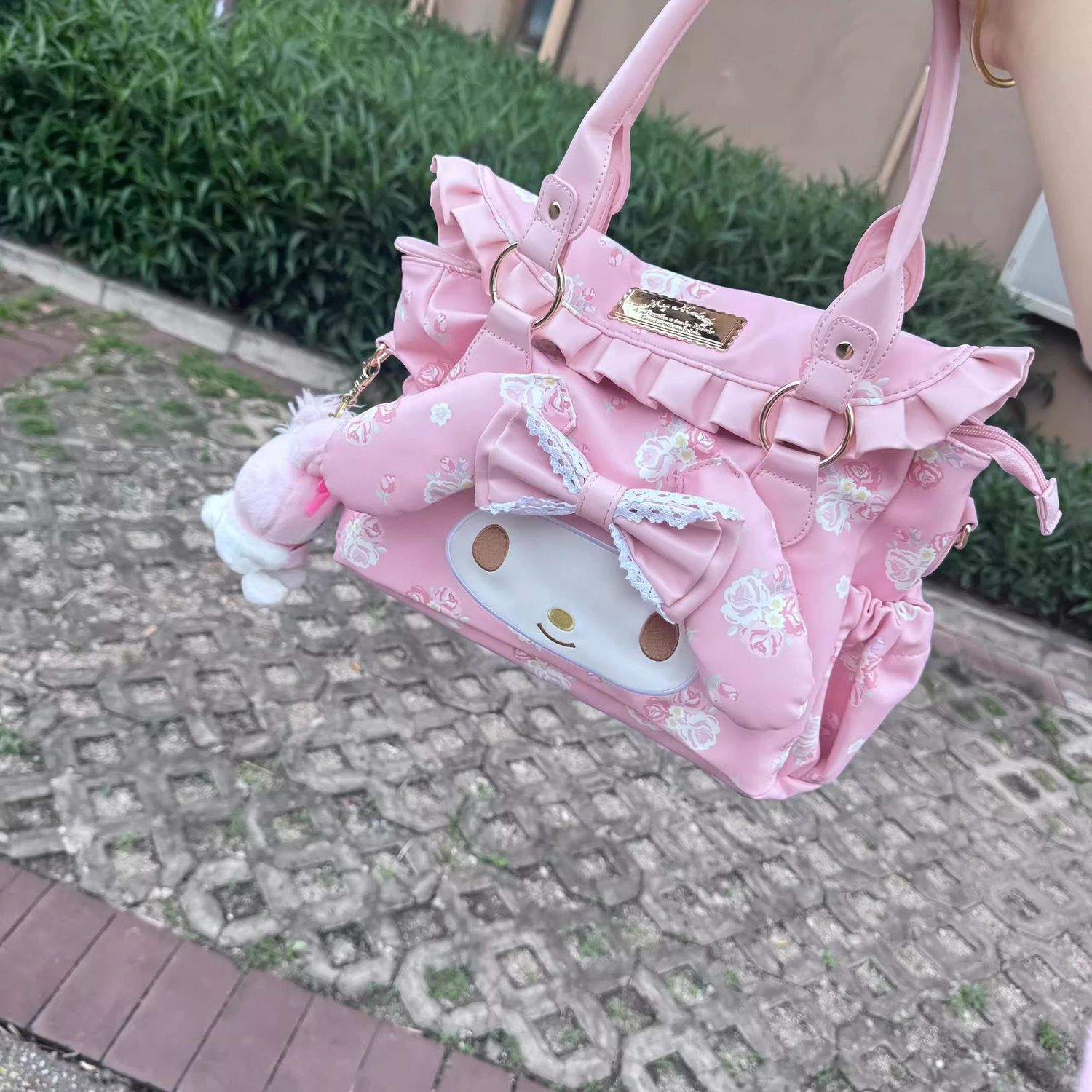 حقيبة كتف كرتونية لطيفة من ماي - مراجعة Anime Tote Bag وسعره