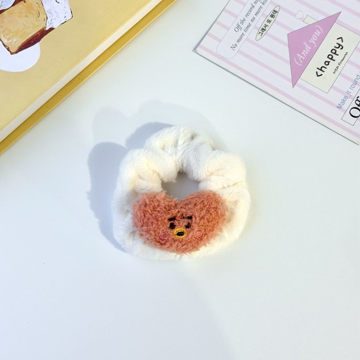 ربطة شعر على شكل دمية BT21 الك - مراجعة Anime Merchandise Wholesale وسعره