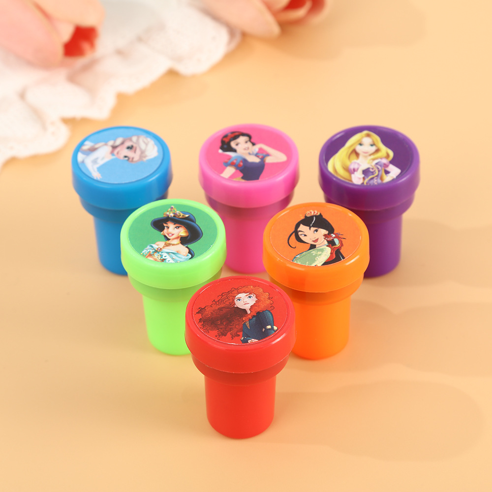 12 قطعة من طوابع الأميرات للأط - مراجعة Anime Merchandise Wholesale وسعره