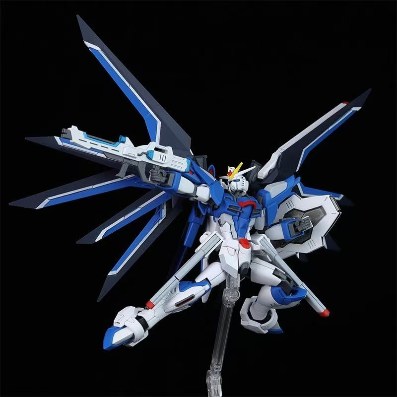 نموذج HG STTS-909 Rising Freed - مراجعة Bandai Gundam Hg وسعره